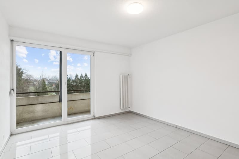 Central location, spacious and bright (2)