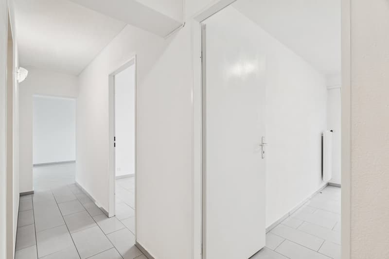 Central location, spacious and bright (4)