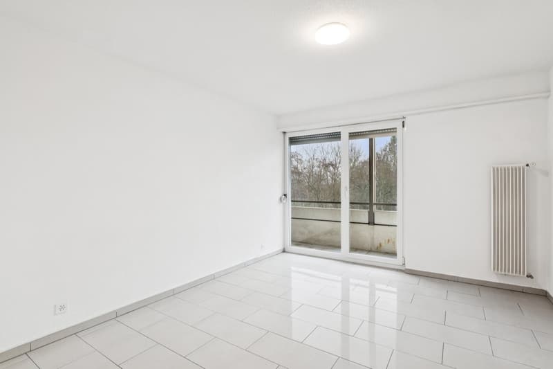Central location, spacious and bright (6)