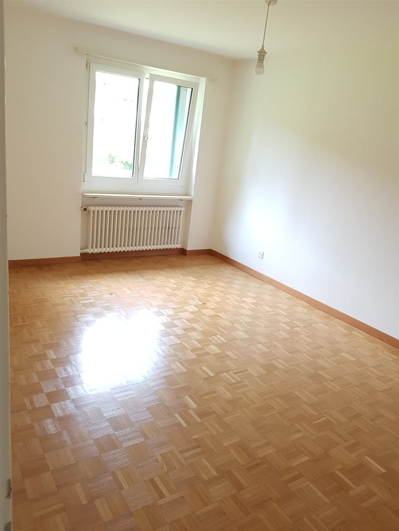 Apartment with lovely green surroundings! (8)