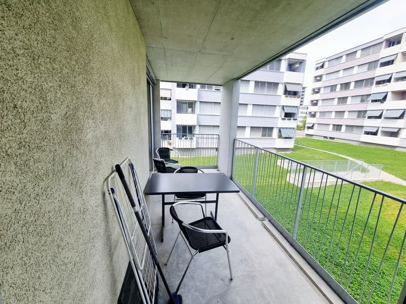 New building - with green surroundings (10)
