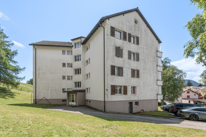 Renovated - balcony - good location (10)