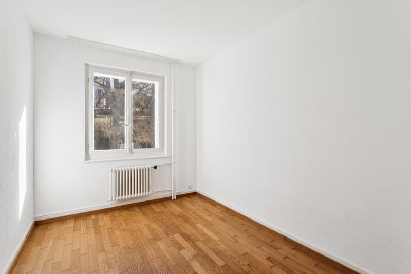 Renovated - balcony - good location (6)