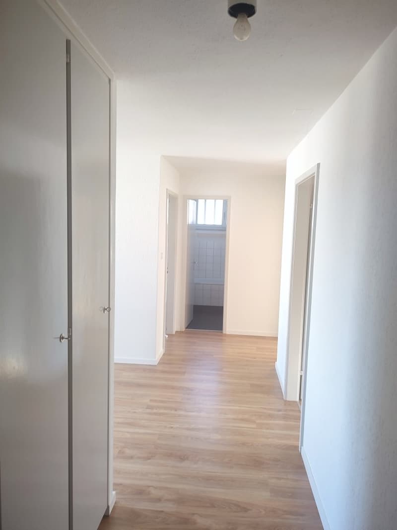 Central location with a view of the green! (3)
