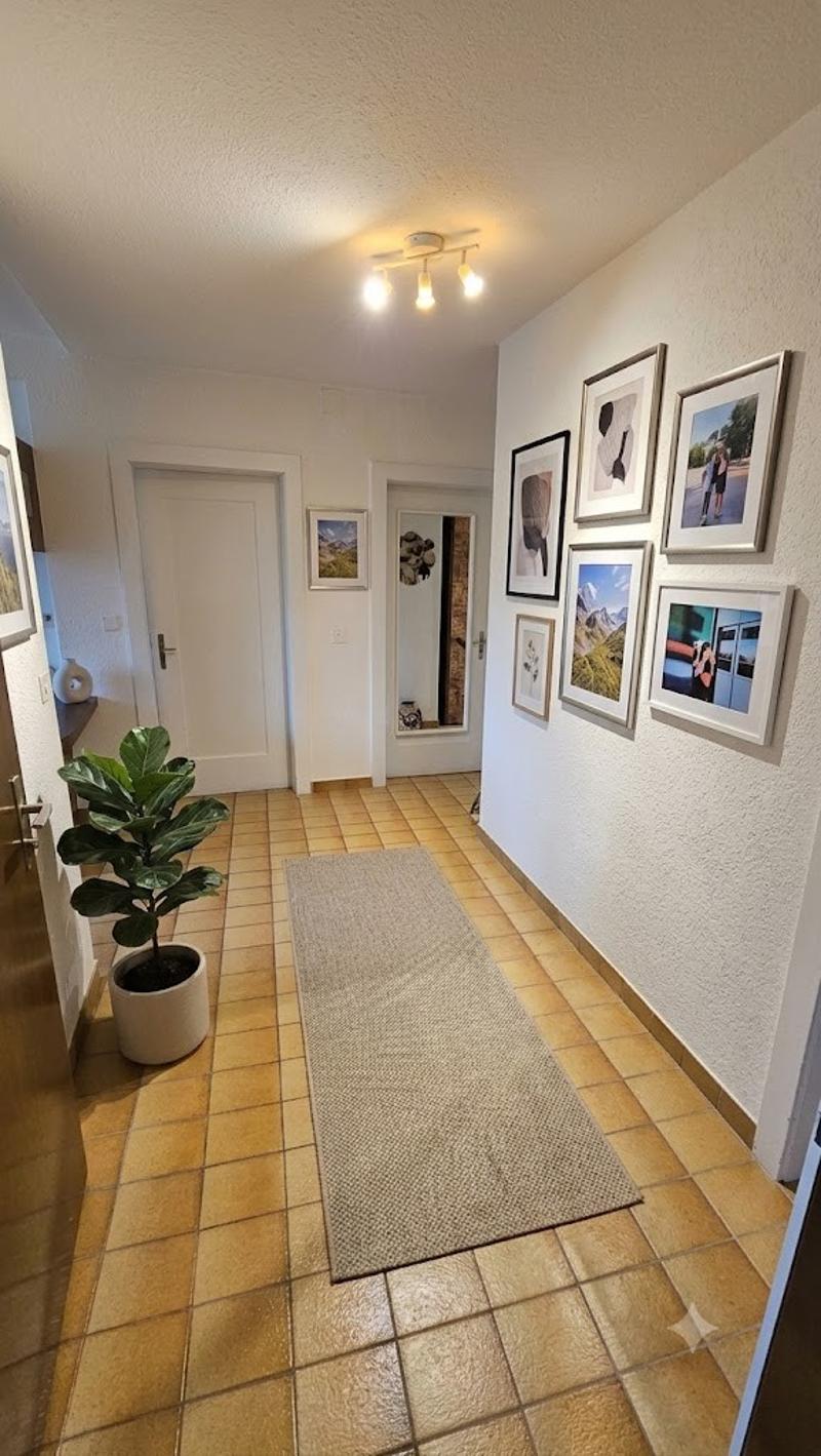 City life and tranquility combined: Attractive 2.5-room apartment with balcony in 8003 Zurich (4)