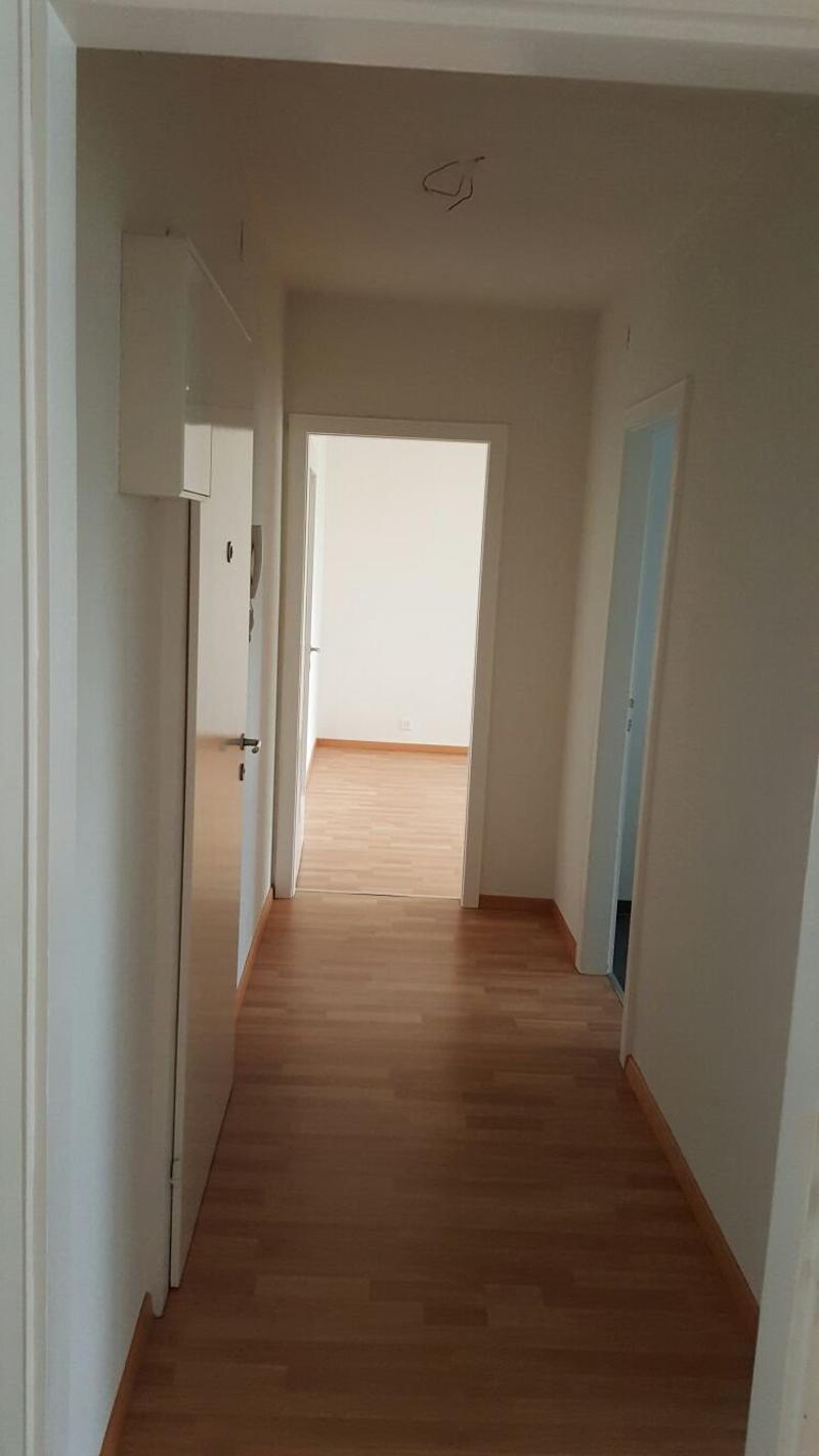 Appartement moderne 2 pièces avec balcon ! (2)
