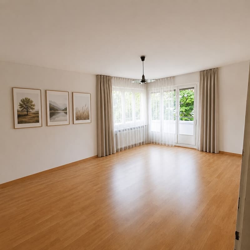 City life and tranquility combined: Attractive 2.5-room apartment with balcony in 8003 Zurich (2)