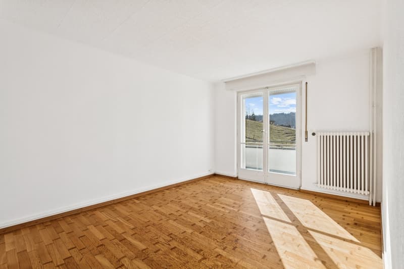 Renoviert - Balkon - gute Lage (2)