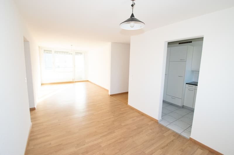 Ihre Wohnung? (2)