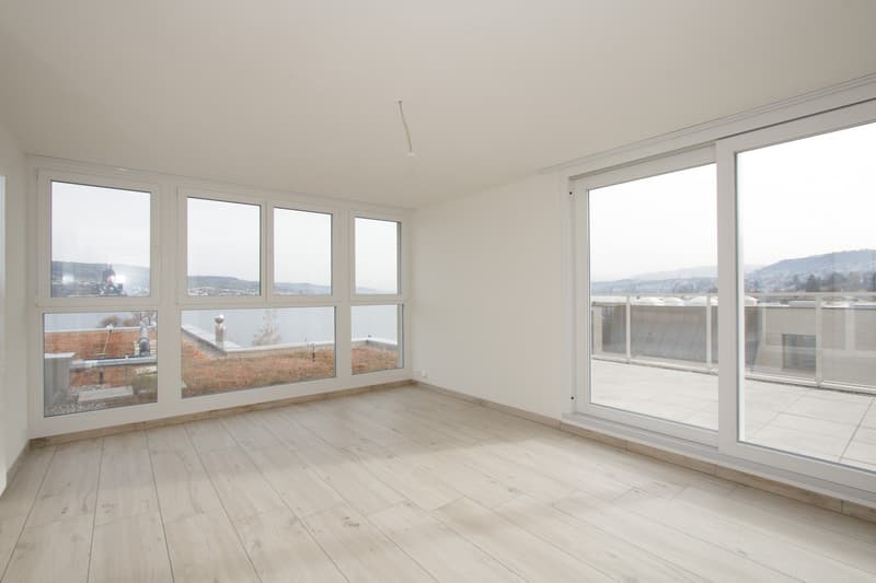 Ihr neues Zuhause mit atemberaubender Seesicht und Badeplatz (6)