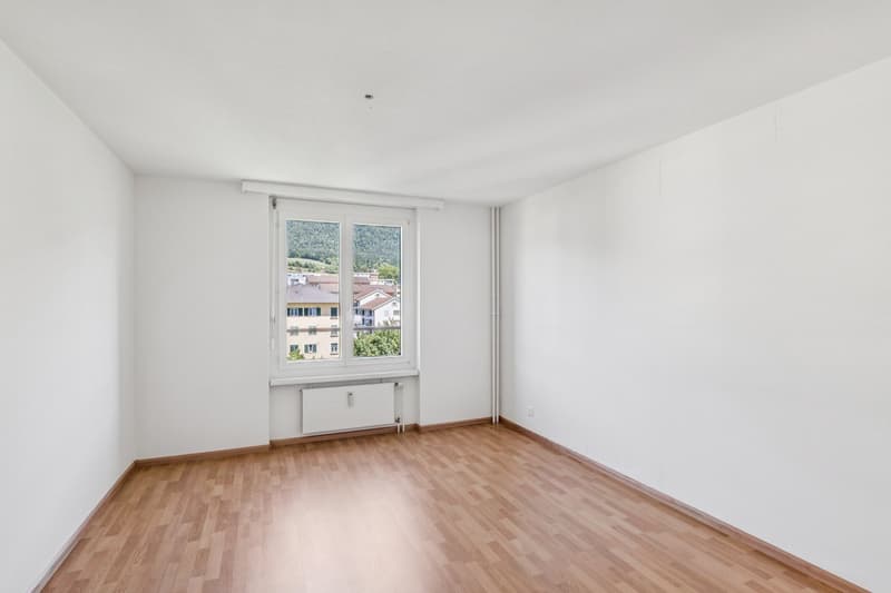 Attraktive 4.5-Zimmerwohnung mit Aussicht, Lift & Tiefgarage (4)