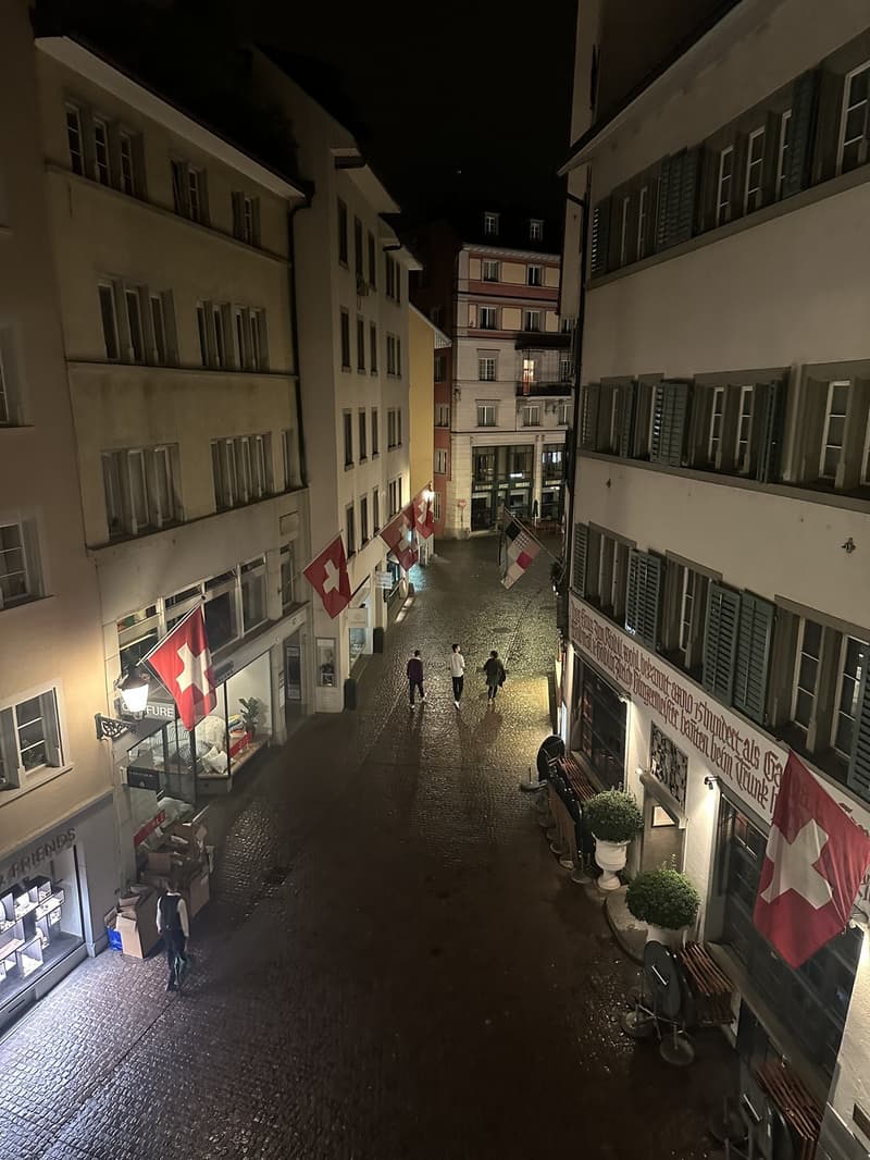 Klein aber Fein in der zürcher Altstadt: (2)
