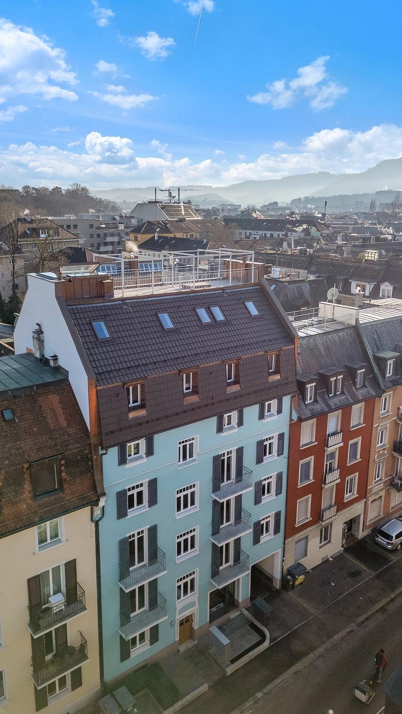 Exklusive möblierte Dachwohnung mit atemberaubender Aussicht über Zürich (12)
