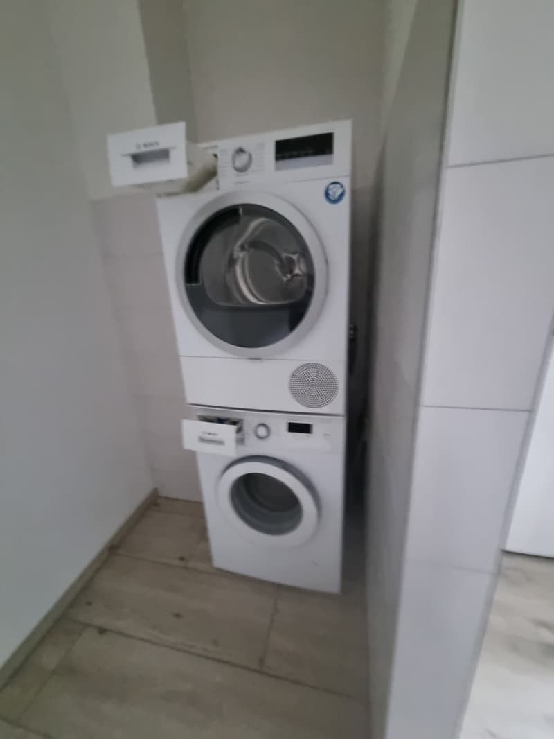 Attraktive 2.5-Zimmer-Wohnung im ruhigen Kanton Glarus (6)