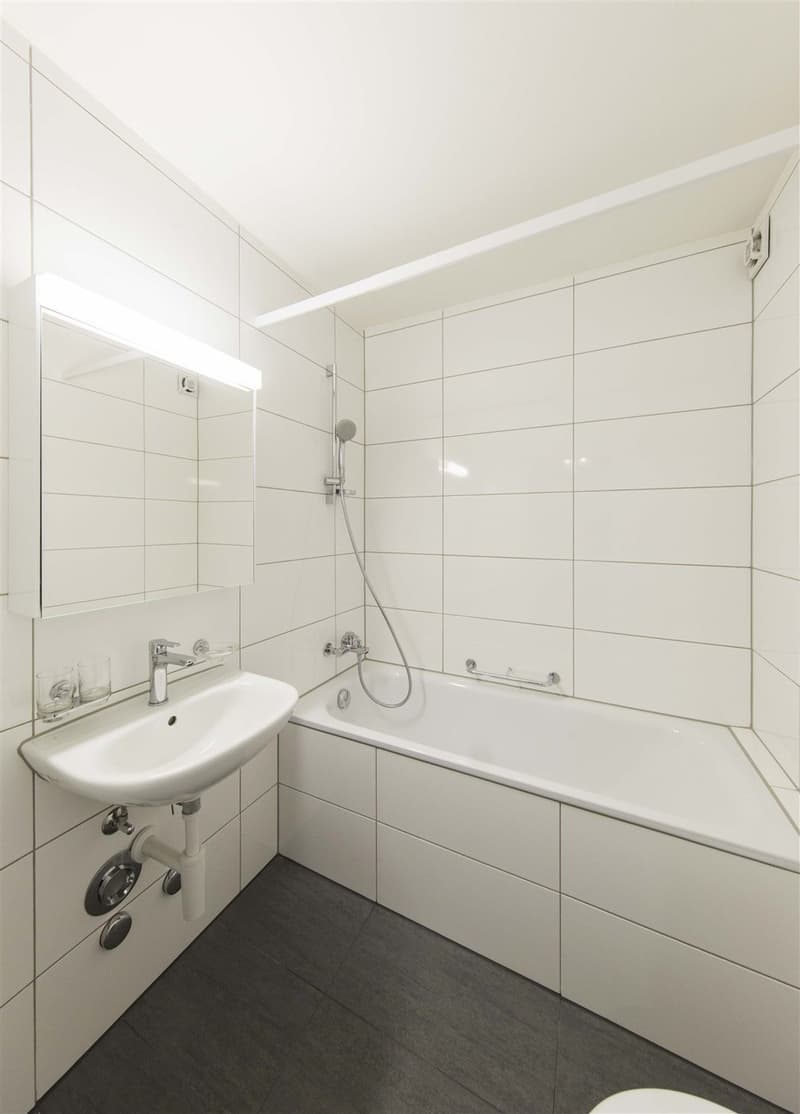 Renoviert - ideale Lage - Balkon (5)