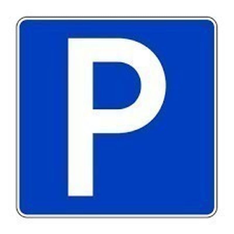 Parkplatz in Tiefgarage zu vermieten (1)