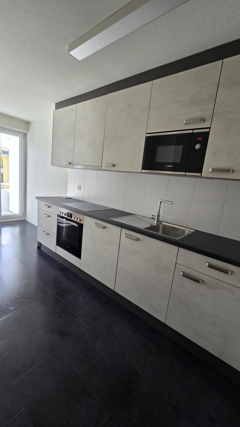 Gemütliche Neu renovierte 3,5 Zimmer- Wohnung in Bülach (3)