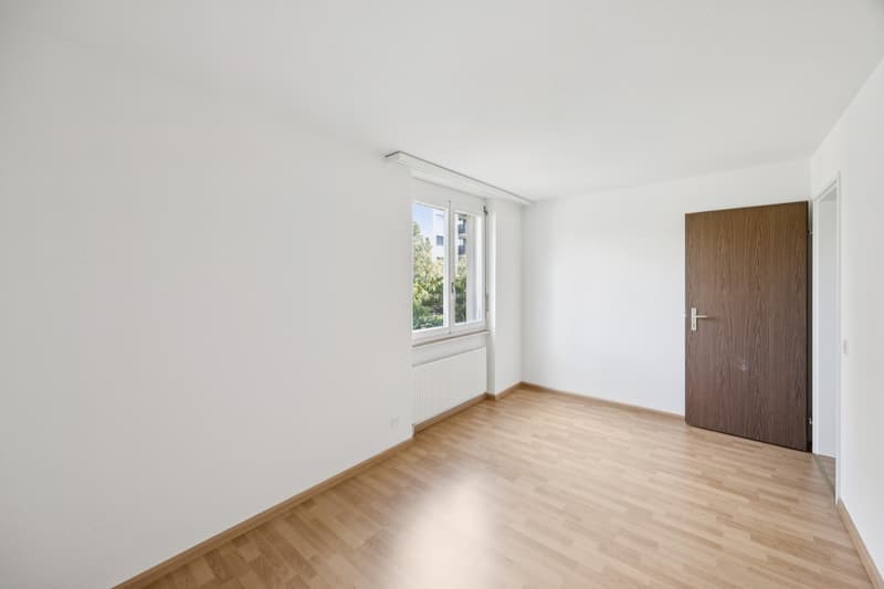 Frisch renovierte 4.5-Zimmerwohnung an ruhiger und zentraler Lage (5)