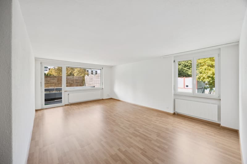 Frisch renovierte 4.5-Zimmerwohnung an ruhiger und zentraler Lage (2)