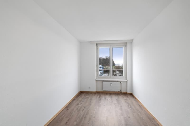 Schöne, geräumige 3,5-Zimmerwohnung mit Balkon und Einstellplatz (7)