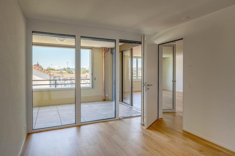 Attraktive 3.5-Zimmer-Wohnung mit sonniger Loggia im Neudorf (6)
