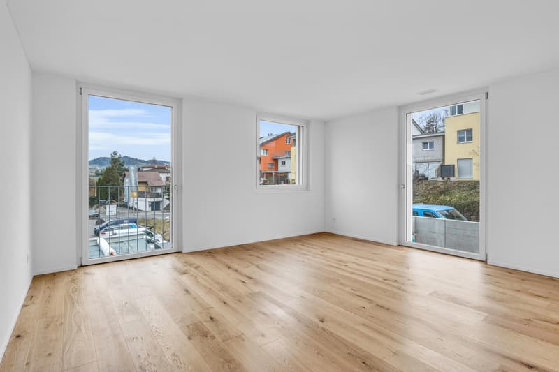 Moderne Gartenwohnung mit Sitzplatz und Loggia (2)