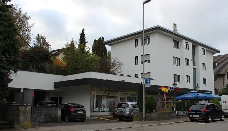 IM ZENTRUM VON SCHLIEREN - Tiefgaragenparkplatz zu vermieten! (1)
