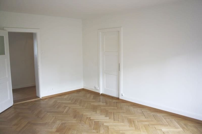 Charming and centrally located 3.5-room apartment in Zurich-Wollishofen! (4)