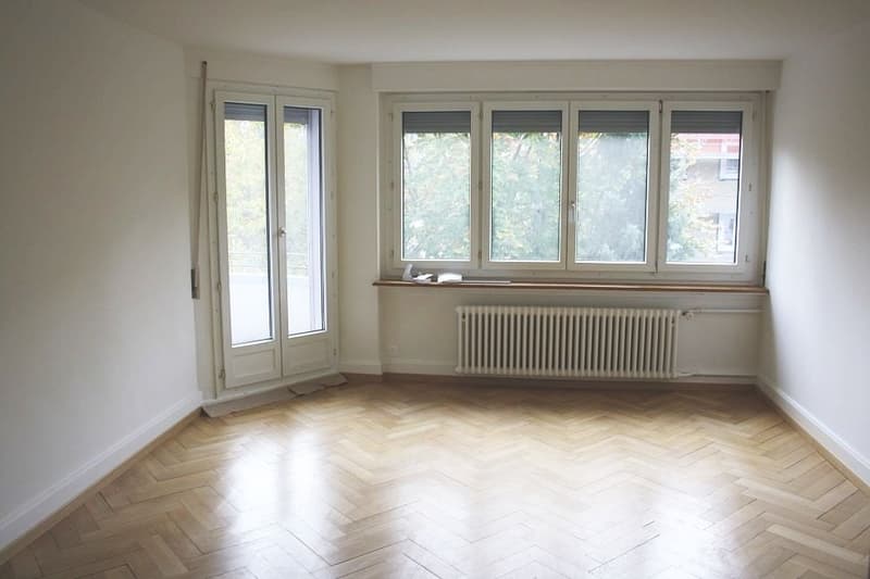 Charming and centrally located 3.5-room apartment in Zurich-Wollishofen! (2)