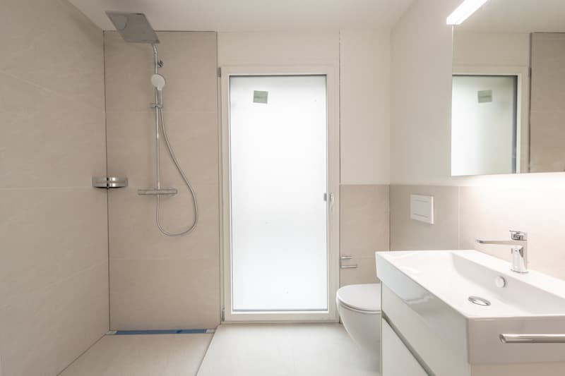 Modern living on the top floor – High-quality 2.5-room new apartment in Zurich-Seebach (5)