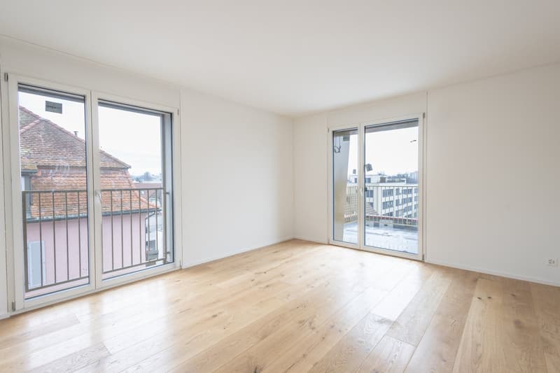 Modern living on the top floor – High-quality 2.5-room new apartment in Zurich-Seebach (3)