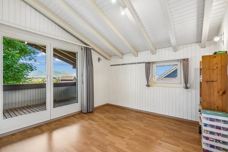 Wohnen mit Weitblick – freistehendes 7-Zimmer-Einfamilienhaus (9)