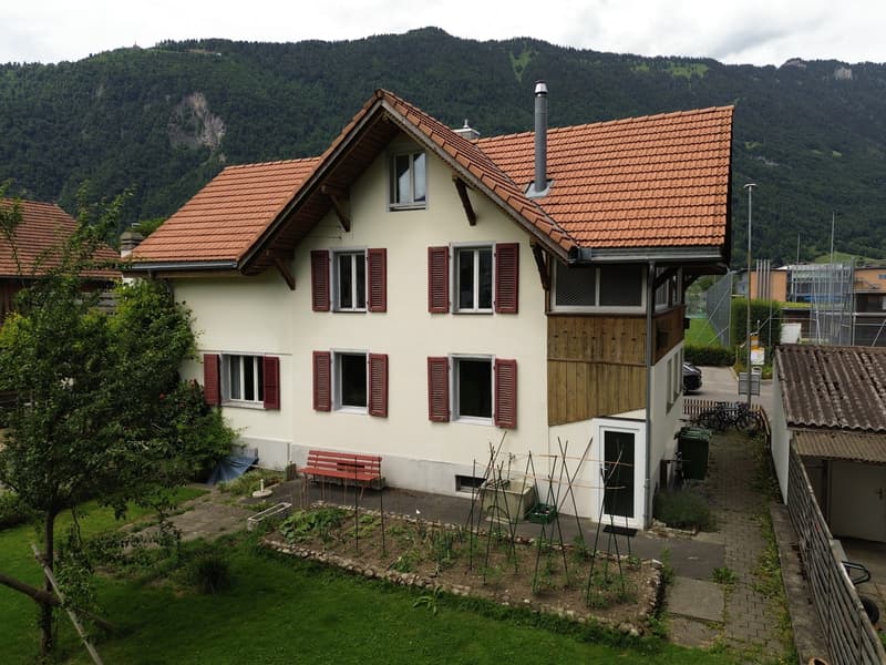 Maison avec 3 unités d'habitation (1)