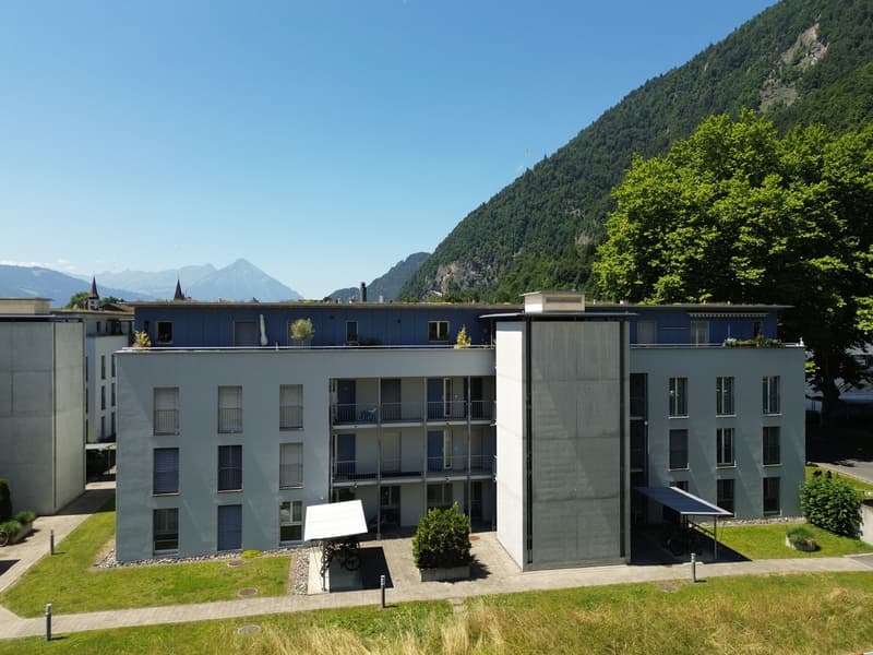 Bright, quiet apartment in ideal proximity to the train station (5)