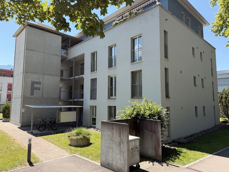 Bright, quiet apartment in ideal proximity to the train station (3)