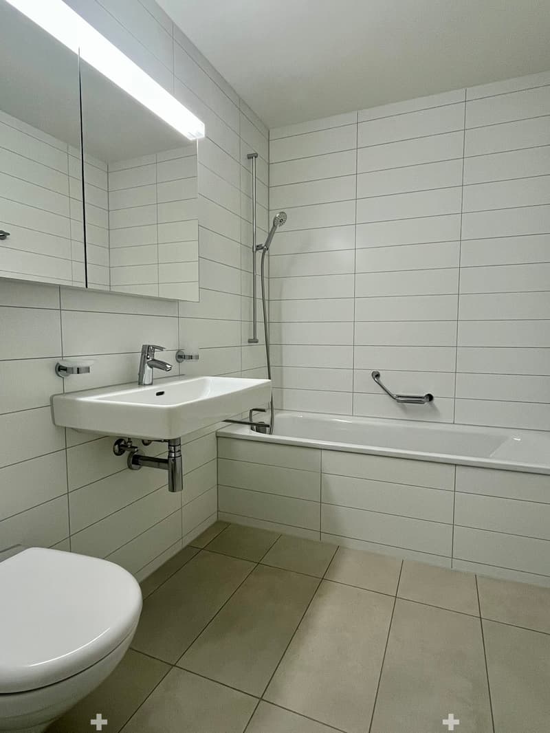 Badezimmer mit Badewanne
