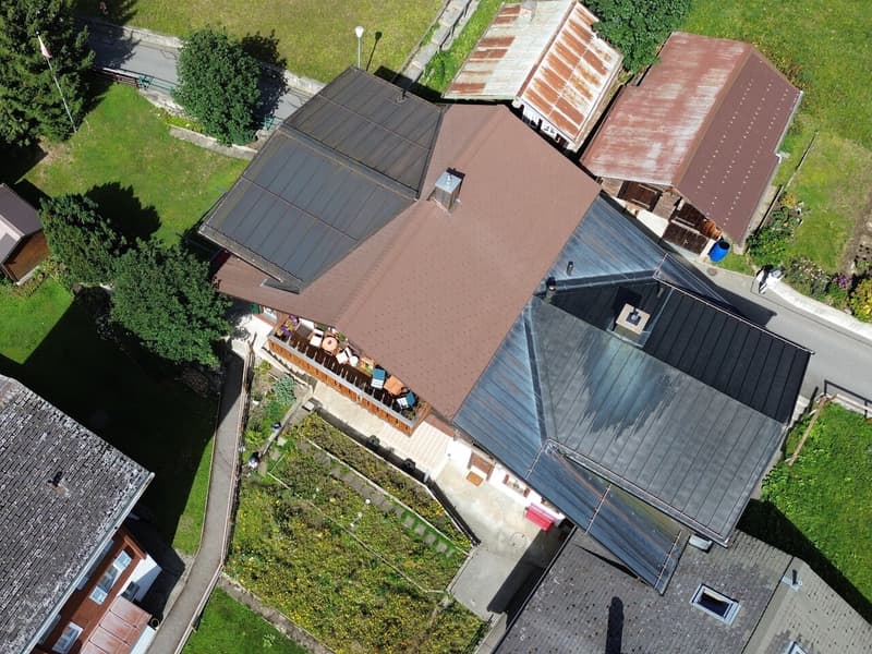 Einmalige Gelegenheit - saniertes Wohnhaus mit 2 Wohnungen (7)