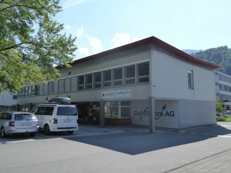 Office and commercial space in a traffic-technically good location (10)