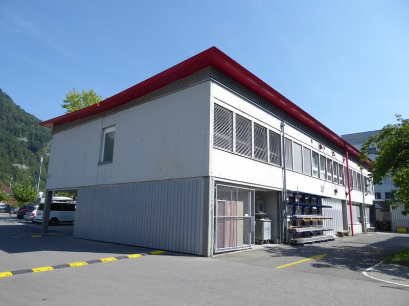 Office and commercial space in a traffic-technically good location (12)