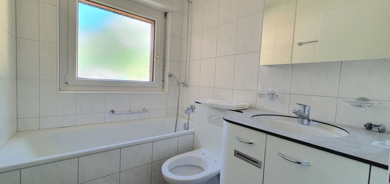 preiswerte 4.0-Zimmerwohnung mit Balkon in ruhiger Lage (8)