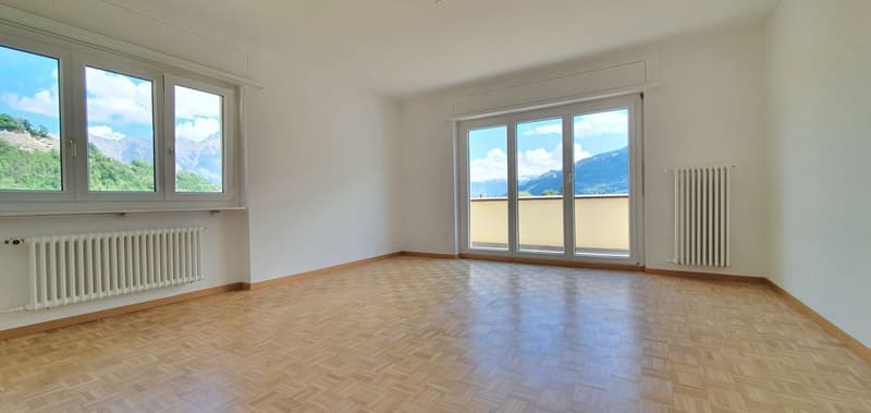 preiswerte 4.0-Zimmerwohnung mit Balkon in ruhiger Lage (1)