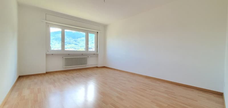 preiswerte 4.0-Zimmerwohnung mit Balkon in ruhiger Lage (4)