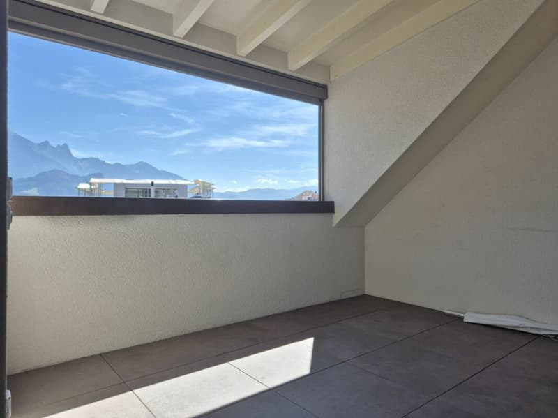 neuwertige 5-Zimmer-Maisonette-Wohnung mit Loggia an zentraler Lage (11)