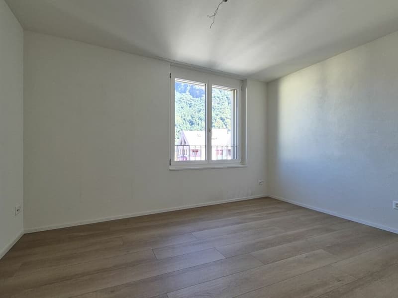 neuwertige 5-Zimmer-Maisonette-Wohnung mit Loggia an zentraler Lage (7)