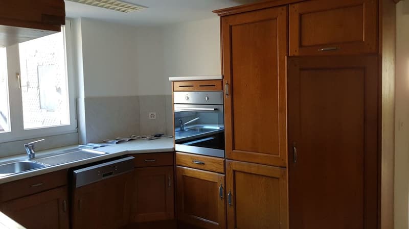 heimelige 3.5 Zimmerwohnung im Zentrum von Flums (2)