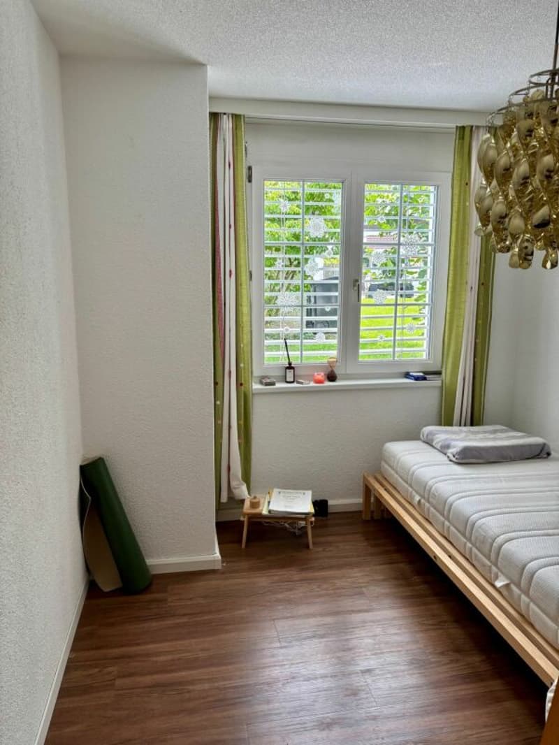 Schlafzimmer 1