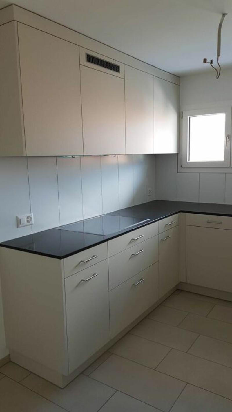 Grosszügige 4.5 Zimmerwohnung im Zentrum von Flums (2)
