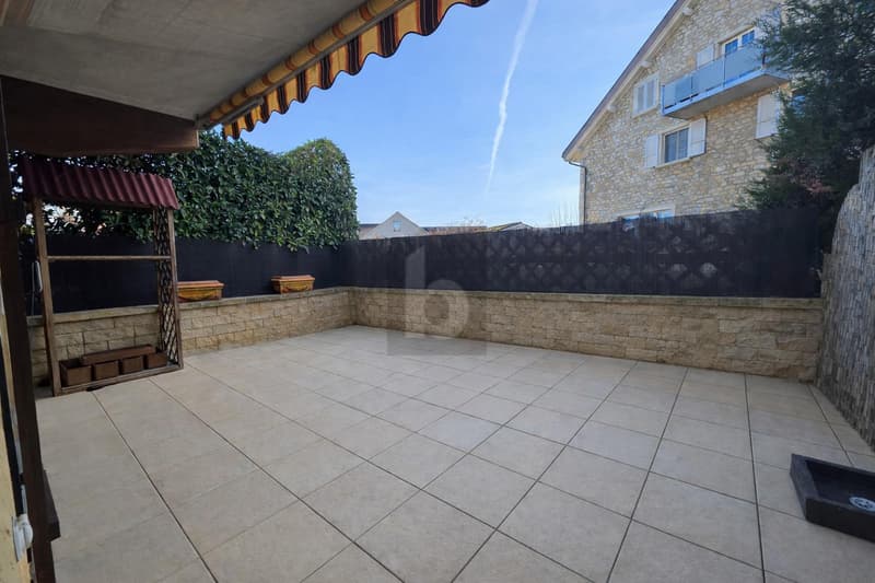 CHARMANT, SPACIOUS AND IDEALLY LOCATED (5)
