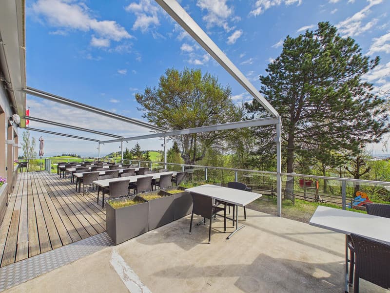 TOP RENOVATED JEWEL WITH ENORMOUS POTENTIAL (5)