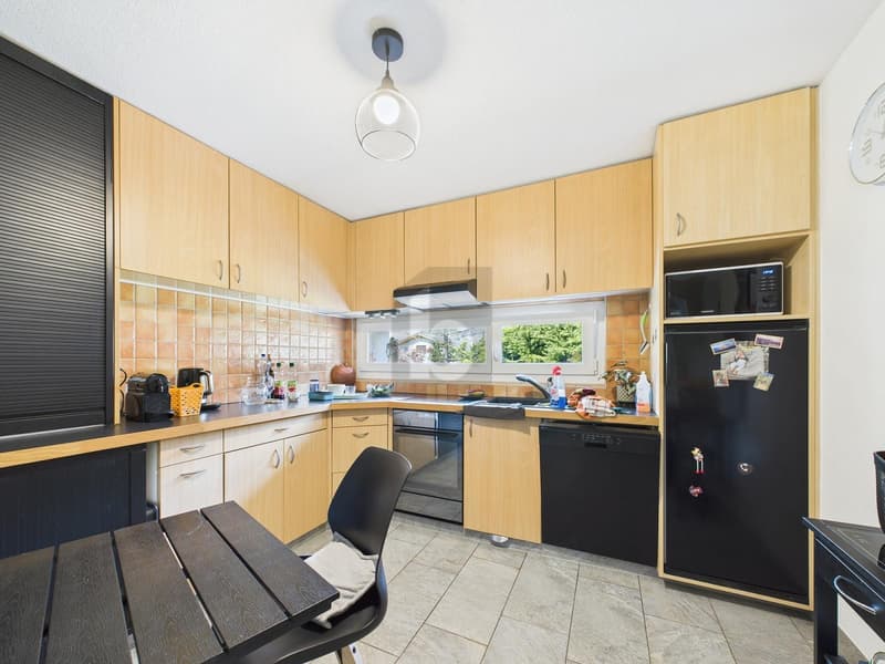 House with an independent apartment (3)